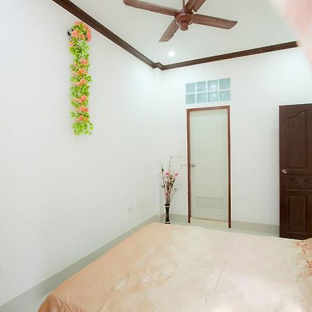 New Era Guesthouse Phuket Exteriér fotografie